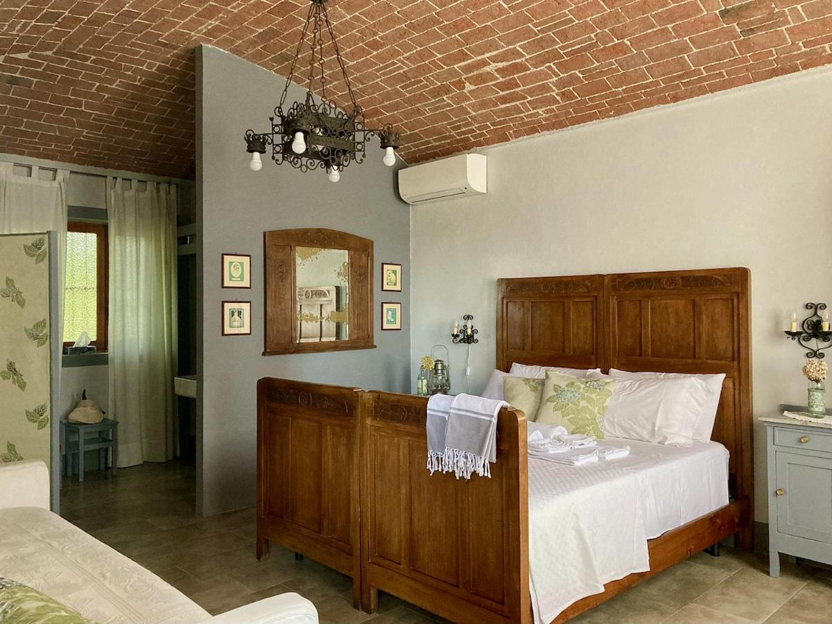 Casapaletti Country House Alfiano Natta Bagian luar foto